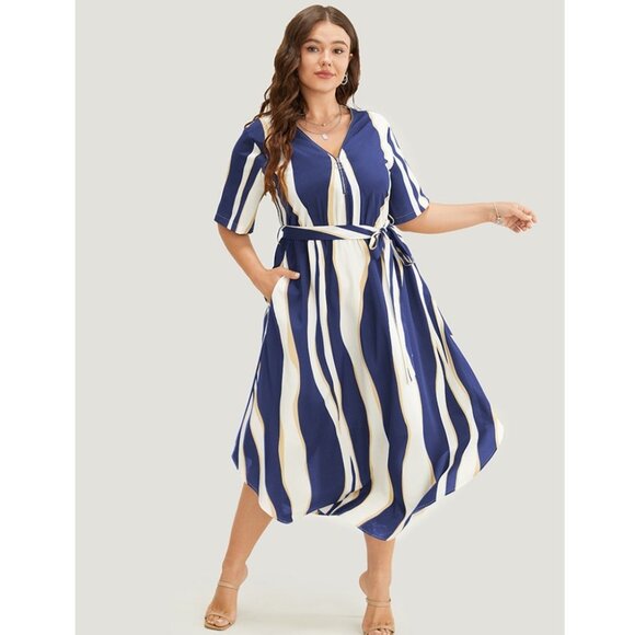 NWT BloomChic Geo Contrast Pocket Ruffle Belt Half Zipper Arc Hem Dress 30/6X - Picture 1 of 1